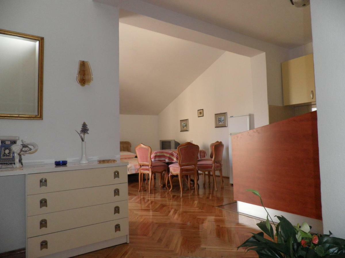 Artneo Apartmani Novaglia Esterno foto